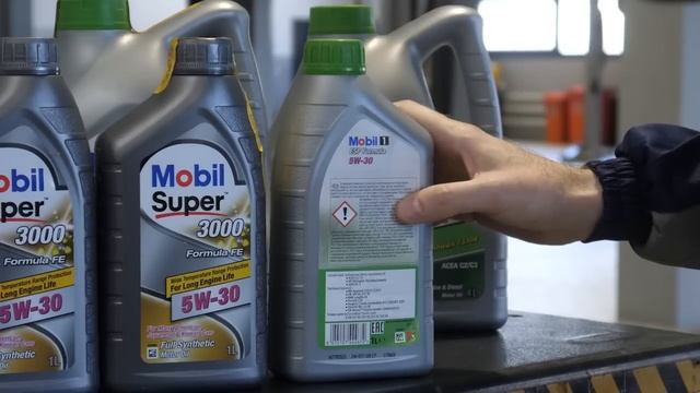 Как отличить оригинальное моторное масло от подделок? смотреть онлайн