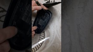 как снять зеркальный элемент с бокового зеркало на Ниссан Альмера