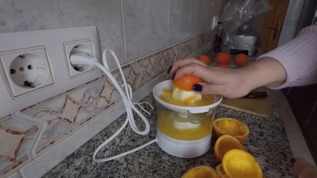 Кофе или апельсиновый сок? Cafe o naranja, que mejor? смотреть онлайн