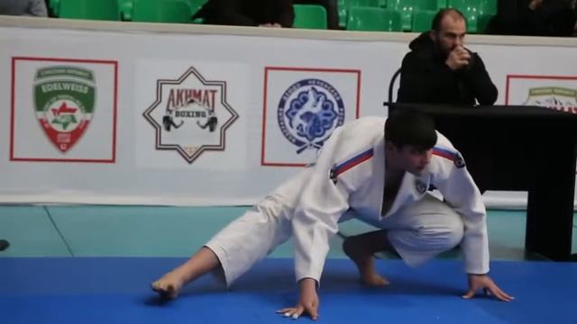 В Грозном прошёл открытый турнир по дзюдо среди юниоров, посвящённый Дню конституции ЧР смотреть онлайн