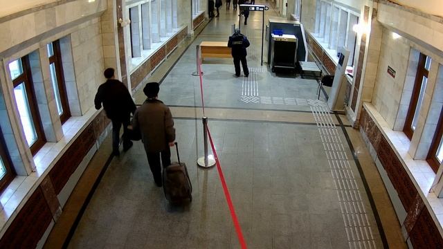 В Новосибирске транспортные полицейские с поличным задержали «гастролёра» с Алтая смотреть онлайн