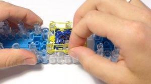 МИНЬОН на ручку из резинок Rainbow Loom Bands. Урок 273 | Minion Pencil Topper