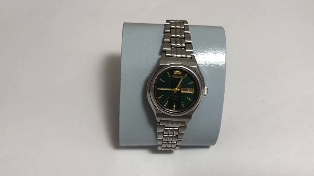 Женские наручные часы Orient crystal 21 jewels зеленые смотреть онлайн