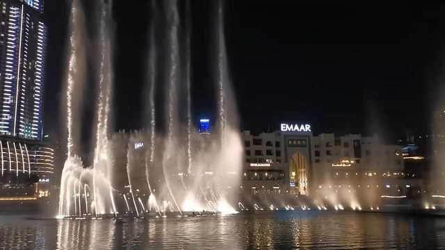 Дубай.Поющие фонтаны/Dubai Singing Fountains смотреть онлайн