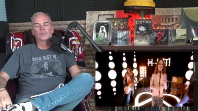 [REACTION!!] Old Rock Radio DJ REACTS to HIM ft. "Solitary Man" (Neil Diamond Cover) смотреть онлайн