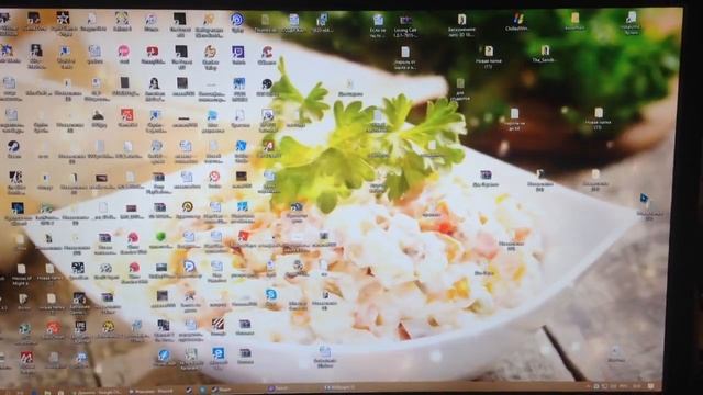 Оливье на рабочий стол прям под новый год. Вау,круто,где скачать? смотреть онлайн