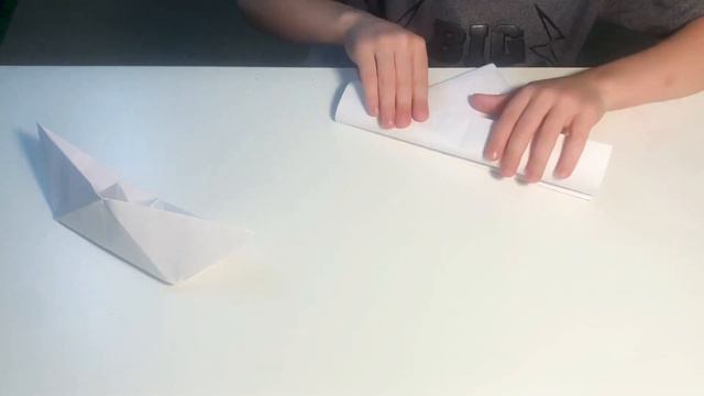 Как делать бумажные кораблики? смотреть онлайн