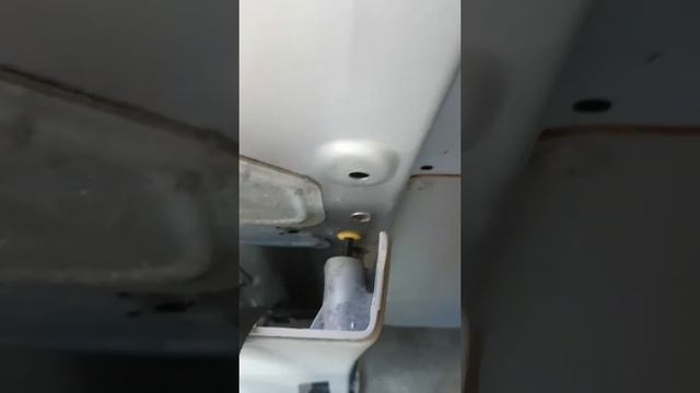 Vw T5 seat belt trim removal смотреть онлайн