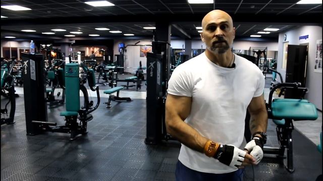 КАК НАКАЧАТЬ ГИРЕЙ СПИНУ ? с Папой Смитом. смотреть онлайн