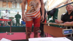 Взвешивание борцов до 21 года, до 61 кг.