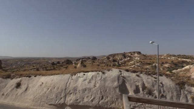 КАМЕННЫЕ СТОЛБЫ «ТРИ КРАСАВИЦЫ» (Pillars of stone «Three beauties» Cappadocia Turkey) смотреть онлайн