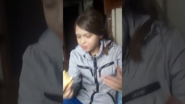 Как надо правильно есть лимон смотреть онлайн