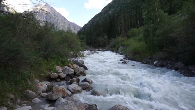 Ala Archa National Park. Речка в ущелье Ала- Арча смотреть онлайн