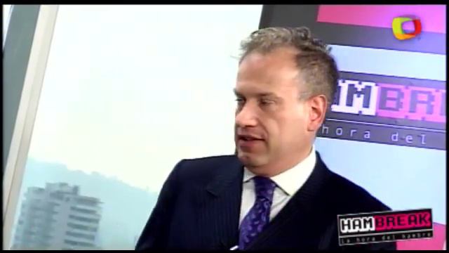 Entrevistas a Tomás Jocelyn-Holt y meteoróloga Michelle Adam - Terra TV смотреть онлайн
