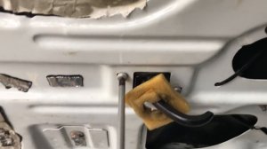 КАК ЗАМЕНИТЬ ВНУТРЕНЮЮ РУЧКУ ВАЗ 2107. Как снять обшивку двери