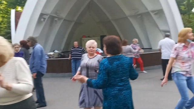 Тебя искала я по белу свету?? Воспоминания о счастливых днях?? Харьков 2021 смотреть онлайн