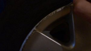 Как убрать царапины на литых дисках  (Самый дешевый способ)