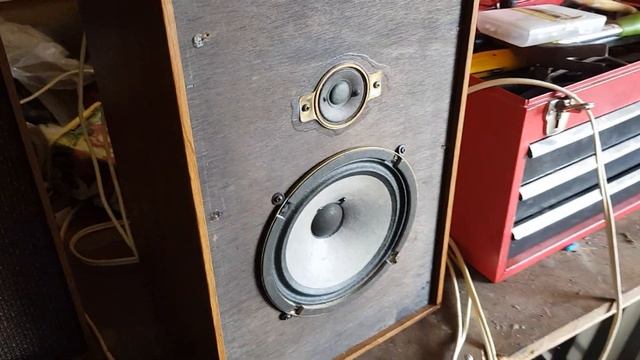 Upgrading my old vintage Sony speakers смотреть онлайн