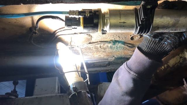 BMW M5 (F10) Замена топливного фильтра! Болячки! Обзор от Артур Ки! смотреть онлайн