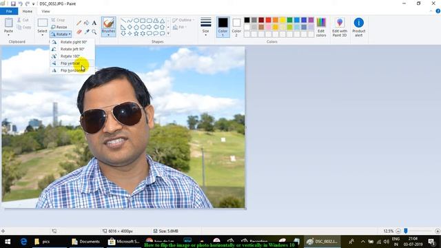 How to flip the image or photo vertically and horizontally in Windows 10 смотреть онлайн