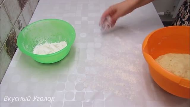 Можно с любой начинкой! Пирожки на кефире в духовке - Быстро, Просто и Вкусно / Рецепты от Таши смотреть онлайн