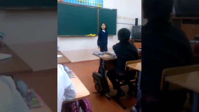 В школе рипитируем выпускной девка поет белые розы смотреть онлайн