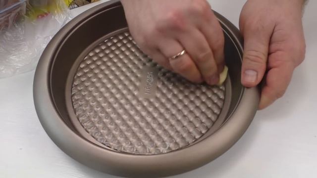 Лук в начинке вкуснее мяса / Готовим швабский луковый пирог смотреть онлайн