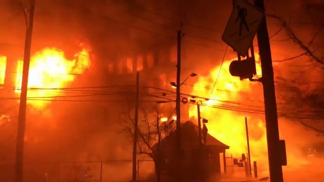 MOST APOCALYPTIC MOMENTS OF THE MASSIVE HISTORIC MARCAL PAPER MILL FIRE IN ELMWOOD PARK, NEW JERSEY смотреть онлайн