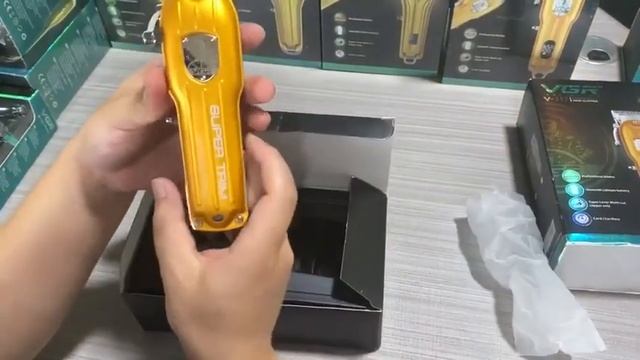 Машинка для стрижки VGR V-117 смотреть онлайн