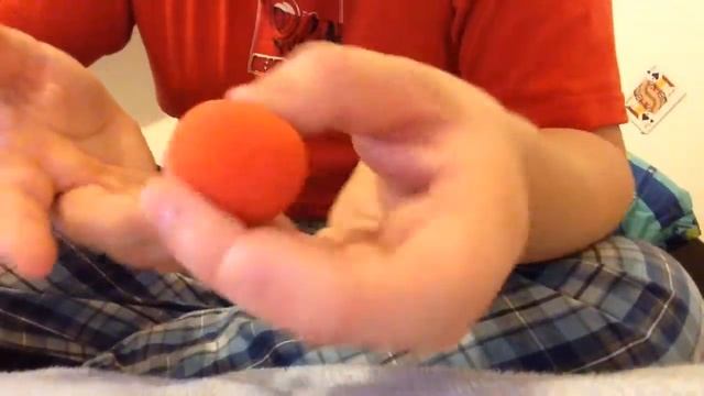 The Appearing Disappearing Ball trick смотреть онлайн