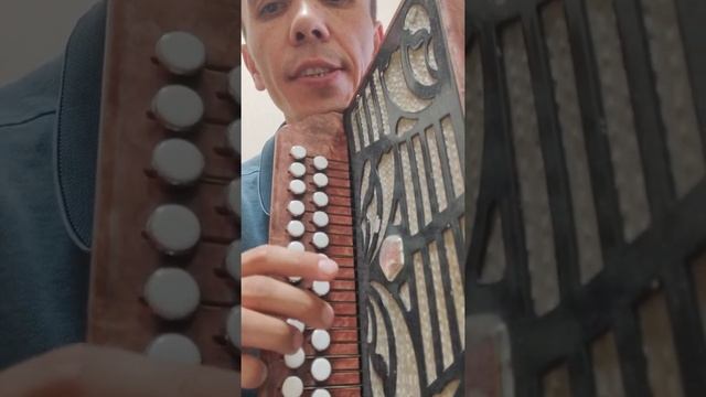 Башкирская плясовая на гармошке. Разбор. Как научиться играть на гармошке ??? смотреть онлайн