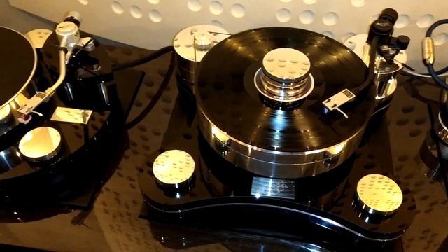 Gramofon Transrotor JUPITER + Z3 + Dark Star + Accuphase смотреть онлайн