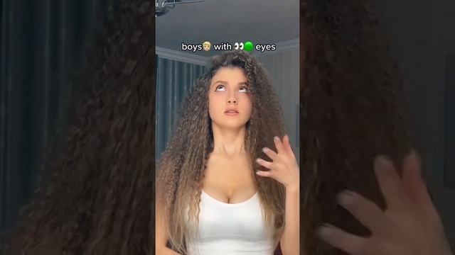 А какой цвет глаз нравится тебе больше ?