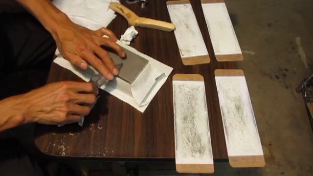 Sharpening Spyderco Gayle Bradley using diamond stones смотреть онлайн