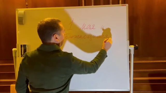 Дмитрий Медведев иногда даёт подсказки всему миру. И этот раз не стал исключением. смотреть онлайн