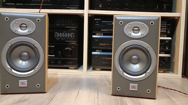 JBL E20 смотреть онлайн