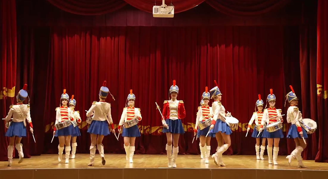 Концерт Народного коллектива «Ансамбль мажореток-барабанщиц» смотреть онлайн