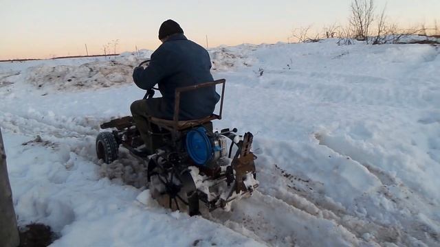 Мини трактор из мотоблока первый выезд смотреть онлайн