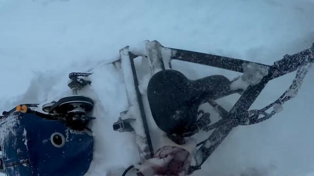 Тест толкача с мотобуксировщиком на 380 гусенице в пухляке смотреть онлайн