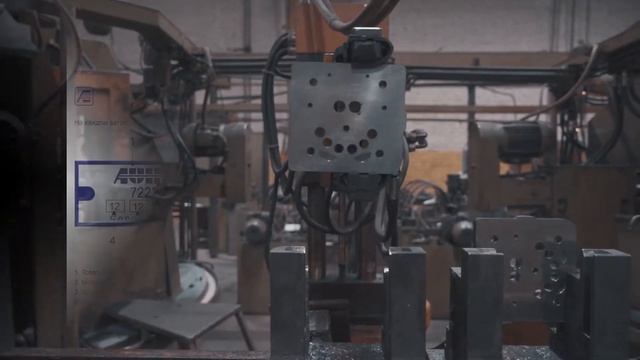 Компрессор DAF, IVECO, 1 цилиндровый, PANEVEZIO AURIDA 4111-300 смотреть онлайн