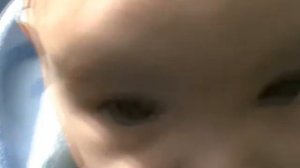 Идут ноги по дороге...