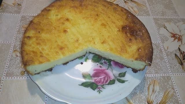 Запеканка ТВОРОЖНАЯ САМАЯ ПРОСТАЯ ПОЛУЧАЕТСЯ ВСЕГДА смотреть онлайн