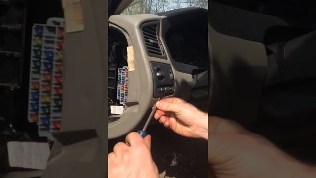 1999-2009 VOLVO S60 S80 V70 XC70 HEADLIGHTSWITCH смотреть онлайн