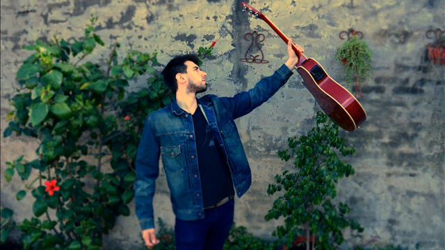 Música acustica, Yamaha APX500 смотреть онлайн