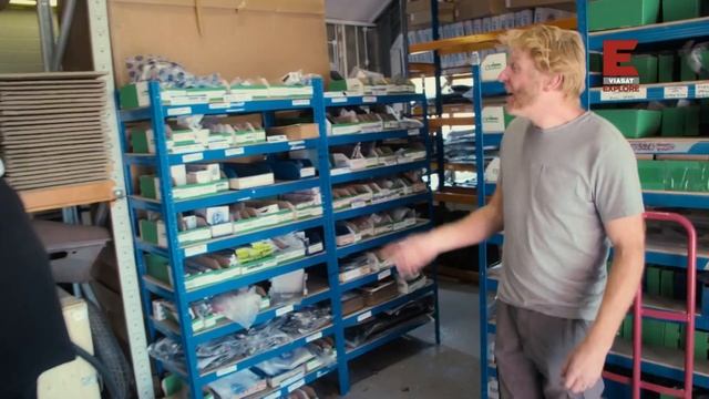 Flipping Bangers S03E08 Citroen 2CV