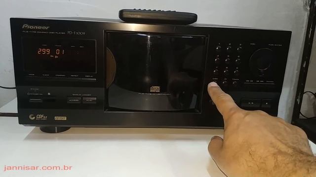 Cd Player Pioneer PD F1009 смотреть онлайн