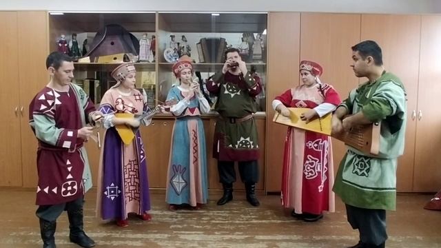 Ансамбль народной музыки «Скоморохи» - "Ивановы дочки" обр. А. Соловьев смотреть онлайн