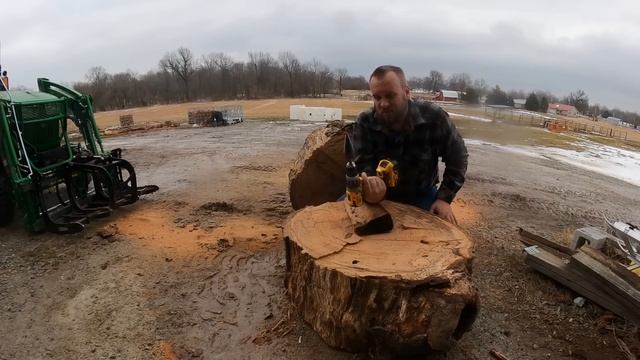Firewood Splitting Drill - Gimmick or Useful Tool смотреть онлайн