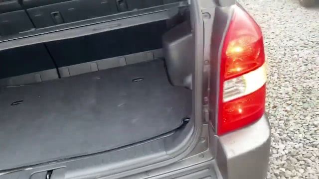 2006 HYUNDAI TUCSON MX VGT 2WD SUNROOF смотреть онлайн
