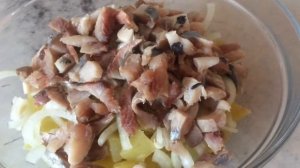 Салат с Сельдью и Картофелем * Ооочень вкусный * Съедается мгновенно